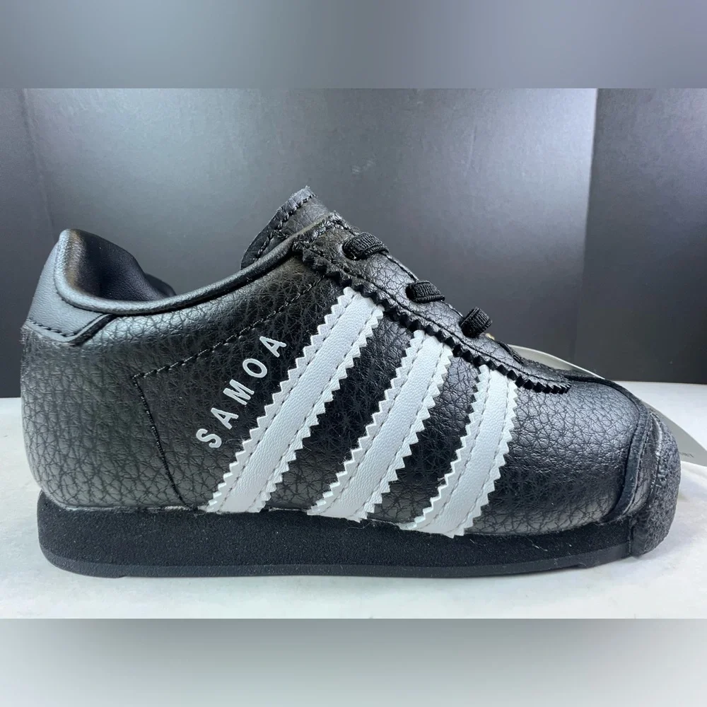 🆕Adidas Kids Samoa sneakers in Black & White – Size 8K New in Box + Extra Laces